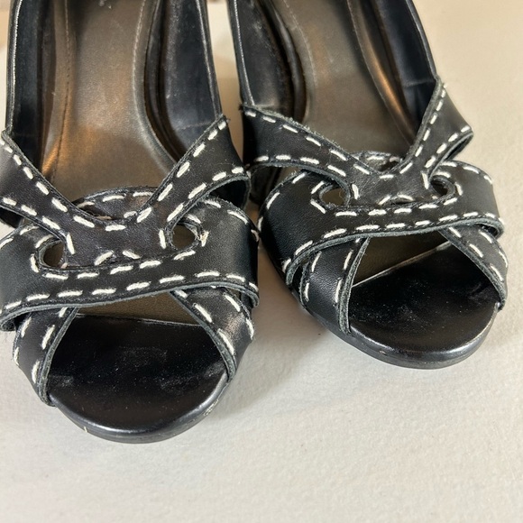 Merona black and white wedge open toe heels size 8 - Picture 8 of 9